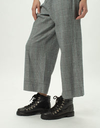 High Rise Relax Pants